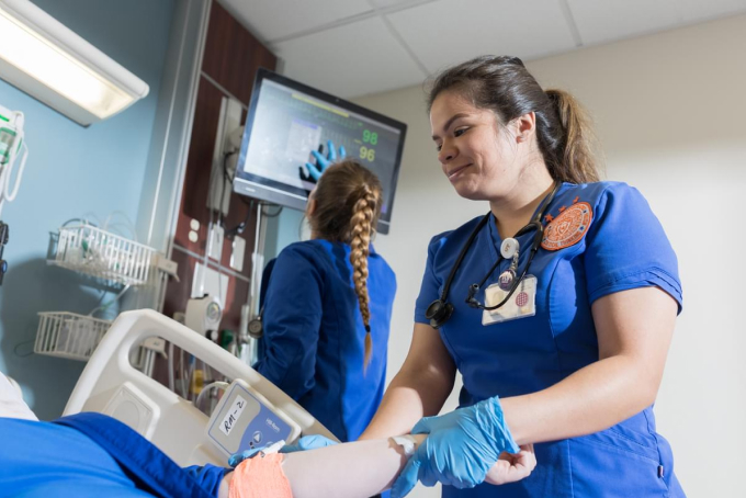 A UT Tyler nursing student
