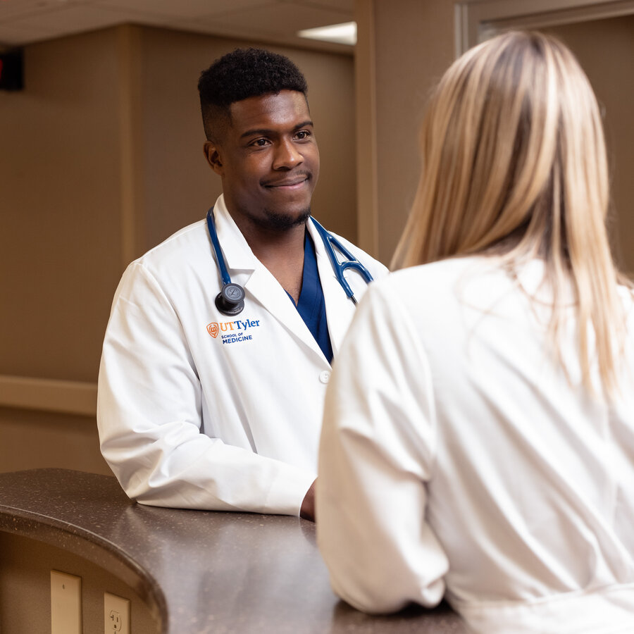 Two medicine students talking