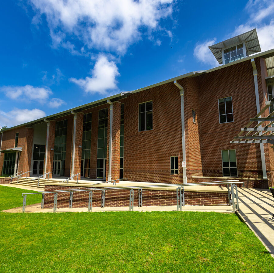 An exterior shot of Mathis Hall at the UT Tyler Palestine Campus.