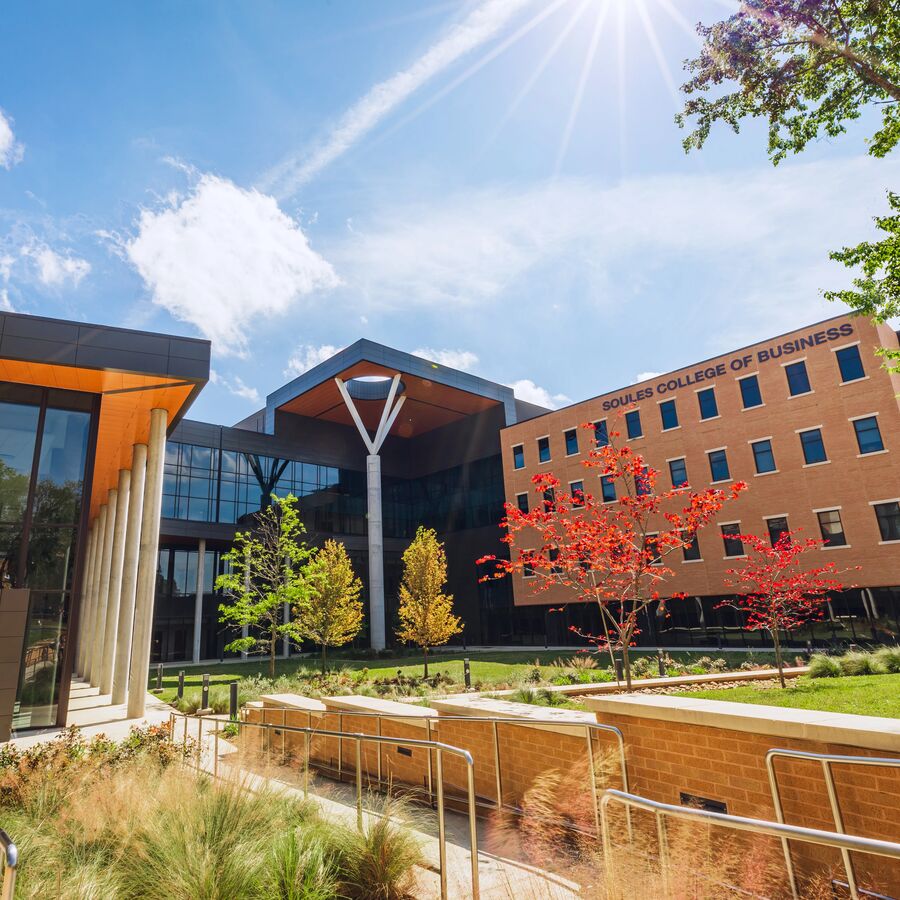 A side walkway into UT Tyler Soules College of Business