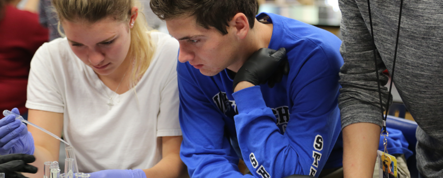 Dual Credit students working in UT Tyler Lab