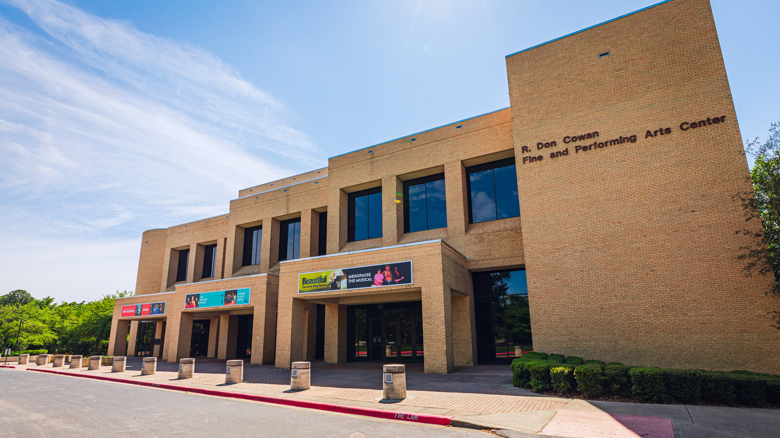 Exterior photo of the Cowan Center at UT Tyler