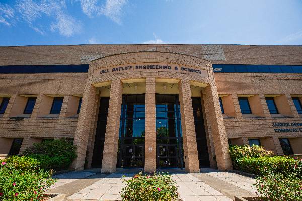 UT Tyler Ratliff Engineering Complex Exterior