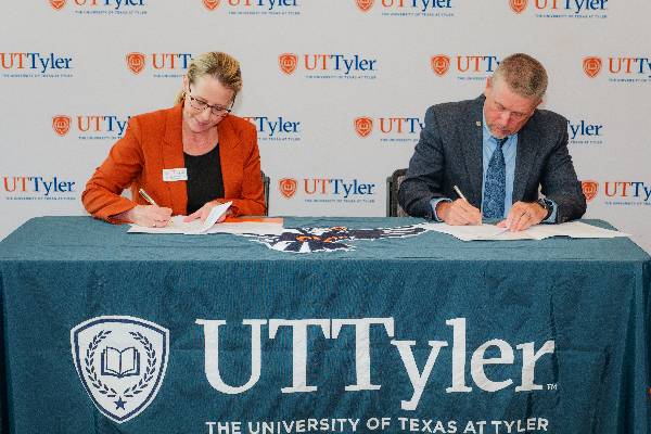 UT Tyler President Julie V. Philley, MD, and Jacksonville ISD Superintendent Brad Stewart