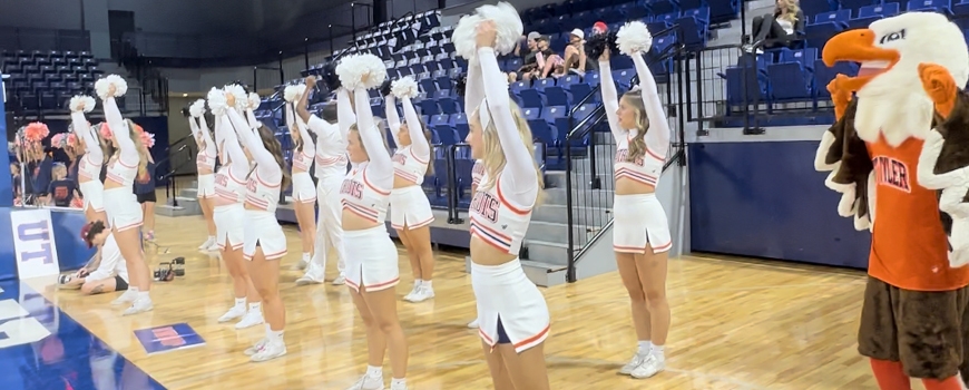 UT Tyler Cheerleaders
