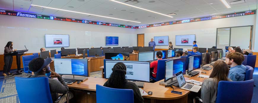 UT Tyler Soules College of Business - Accounting, Finance & Business Law lab photo