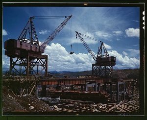 Construction on Douglas Dam
