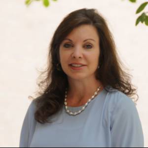 Julie Delello