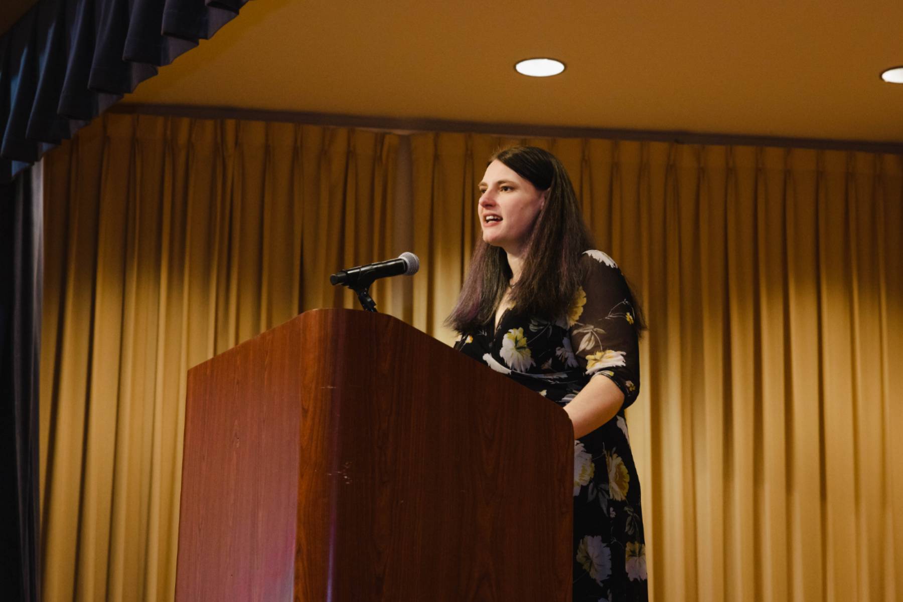 Dr. Danielle Bailey presents the 2023 Innovation in Teaching Awards