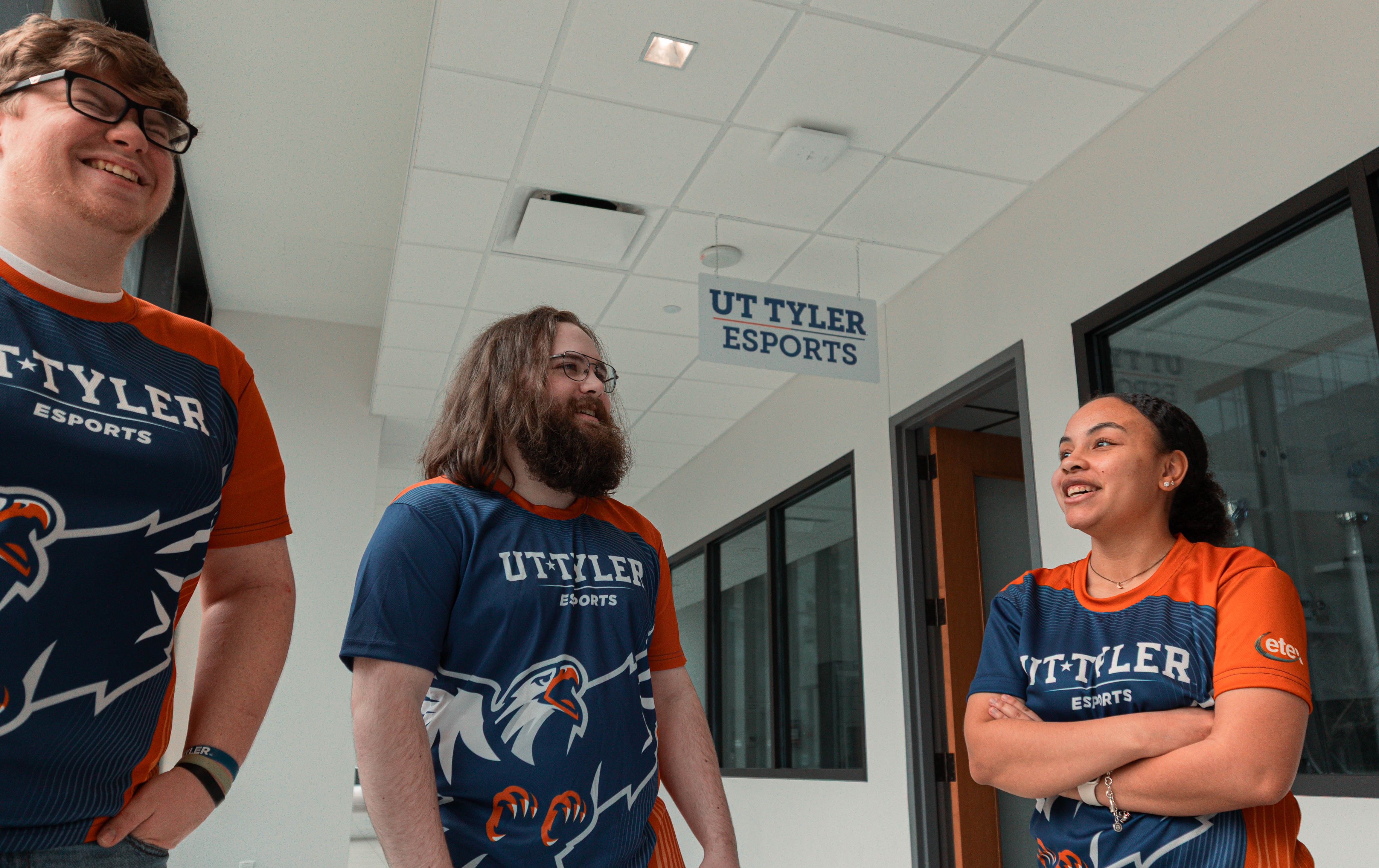 students at esports tournament